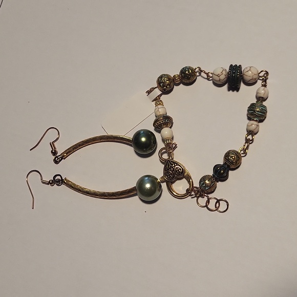 Paisley one shoulder shorts outfit - Picture 2 of 5